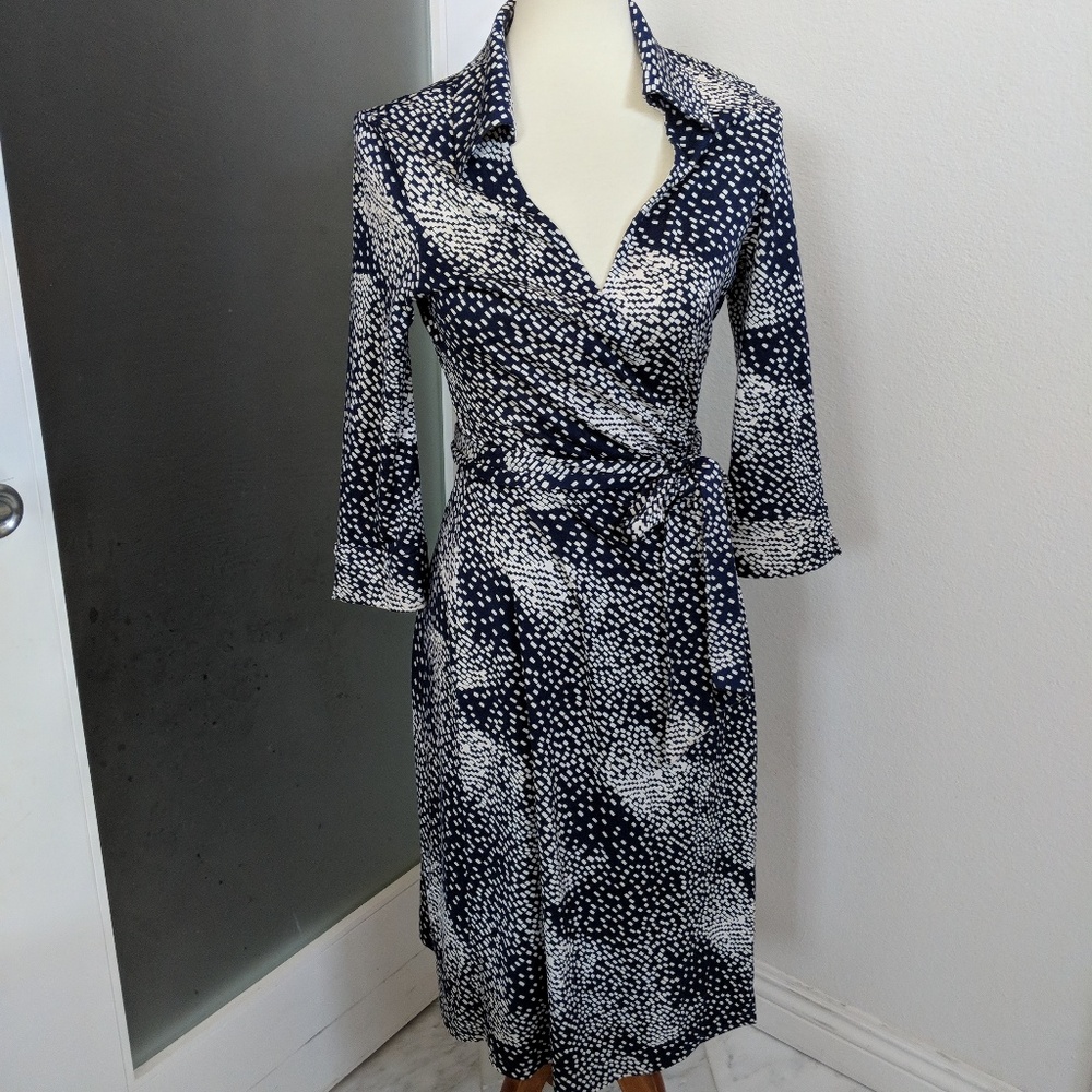 NWOT Diane Von Furstenberg New Jeanne 2 Wrap Dress